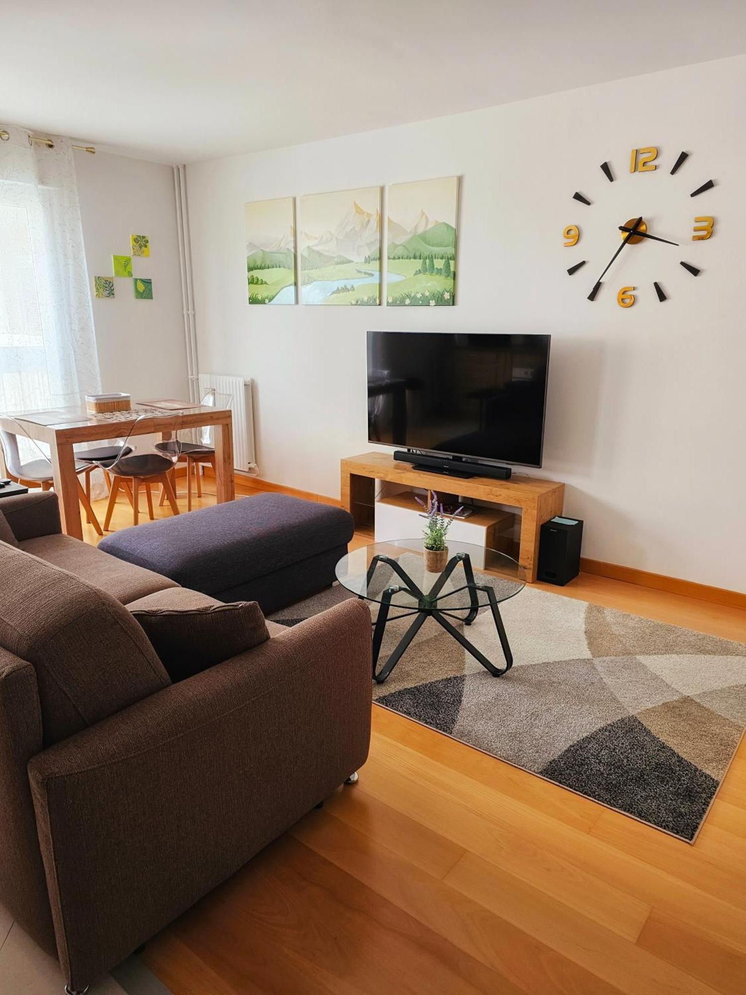 Renewed Spacious 35m2 In Apartment